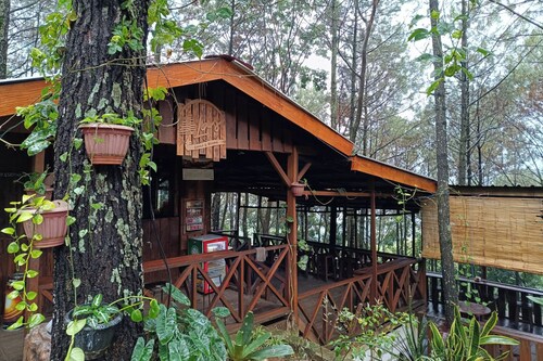 Alas Pacet by TwoSpaces Mojokerto