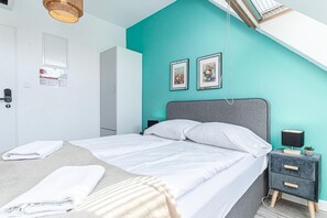 1 bedroom, WiFi, bed sheets