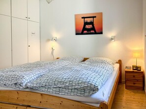 House | 2 bedrooms, individually furnished, bed sheets - Freistehendes Ferienhaus in Langewiese Winterberg (Winterberg)