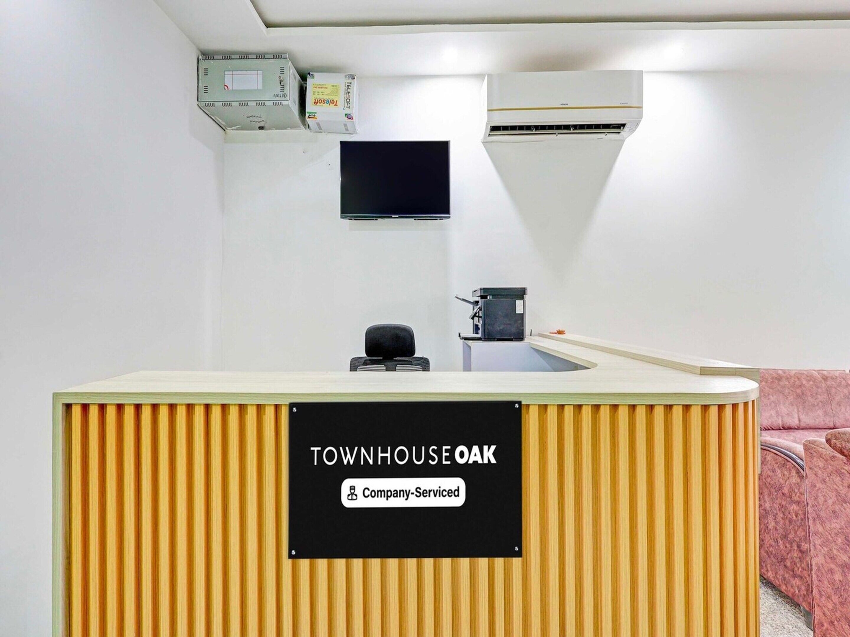 House | Meja sambut tetamu