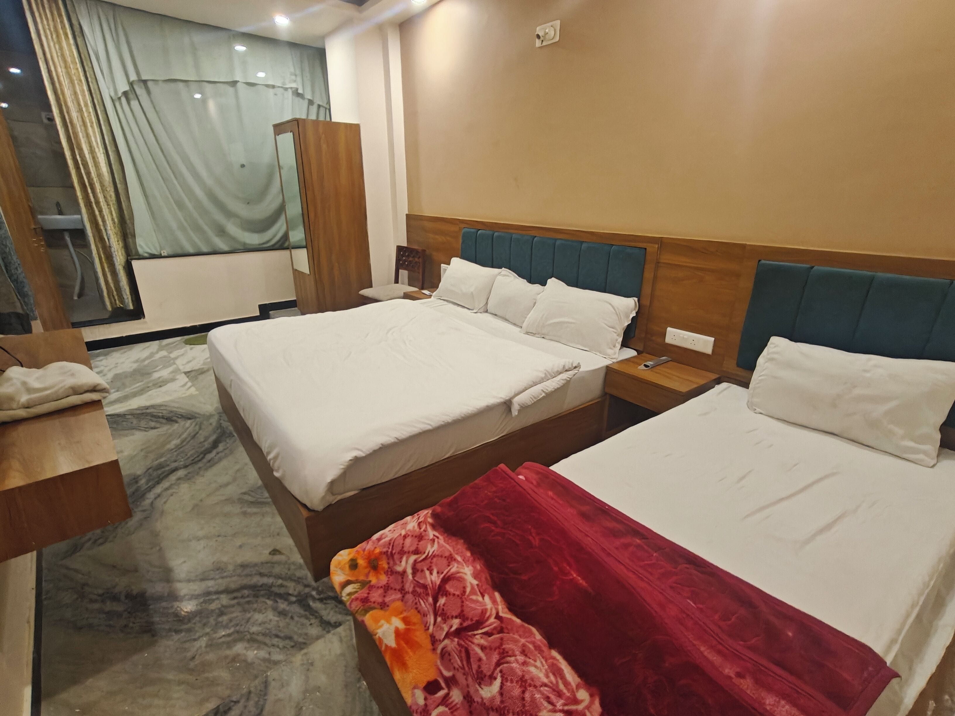 Wi-Fi gratuit, draps fournis