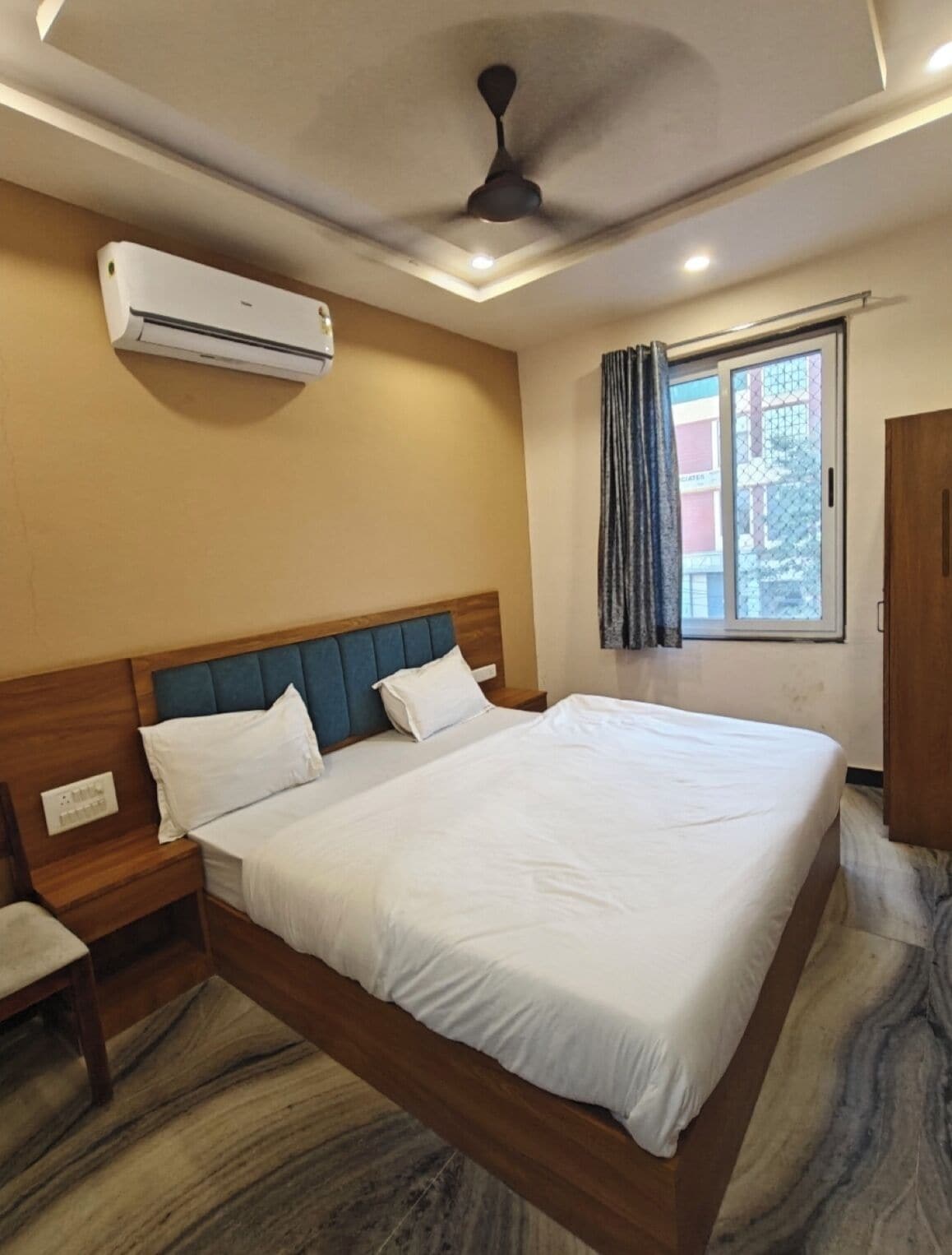 Deluxe Double Room | Free WiFi, bed sheets