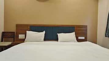 Deluxe Double Room | Free WiFi, bed sheets
