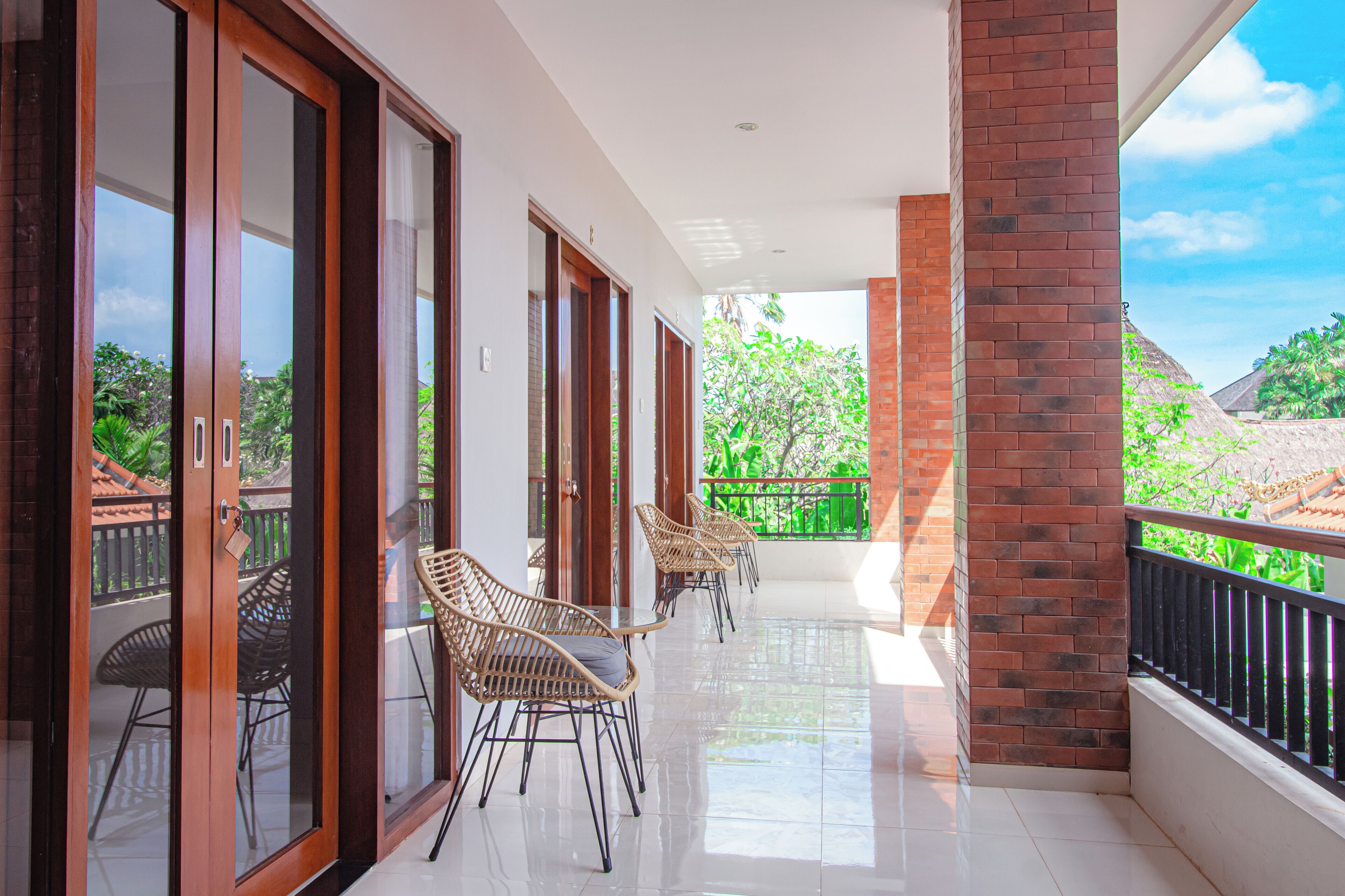 المنشأة من الخارج