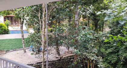 Enchanting 4-bedroom farm house in Thekkady,Kumily,Kerala Idukki. A spiceFarm