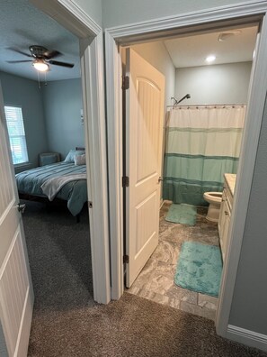 3 sovrum, strykjärn/strykbräda, resesäng och gratis wi-fi