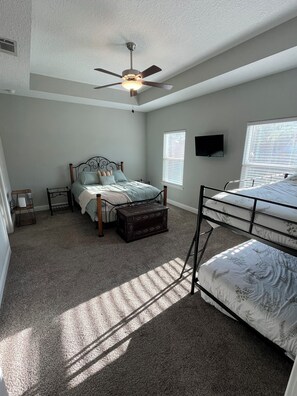3 bedrooms, iron/ironing board, travel cot, free WiFi - RV Ready! 3BR/2BA Home Near Navarre and Destin! (Mary Esther)