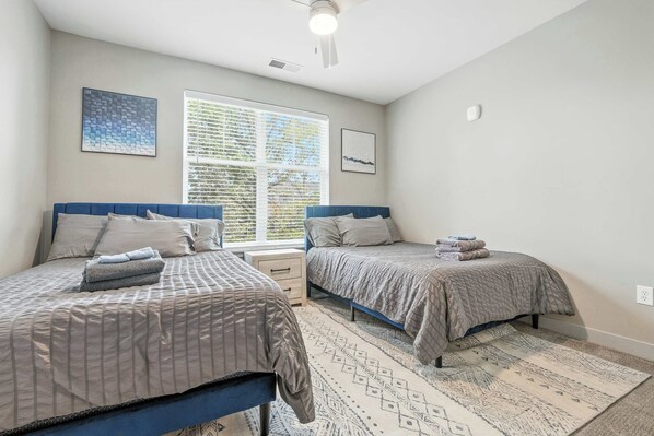 Iron/ironing board, travel cot, WiFi