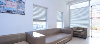 Super Townhouse Prince Palace