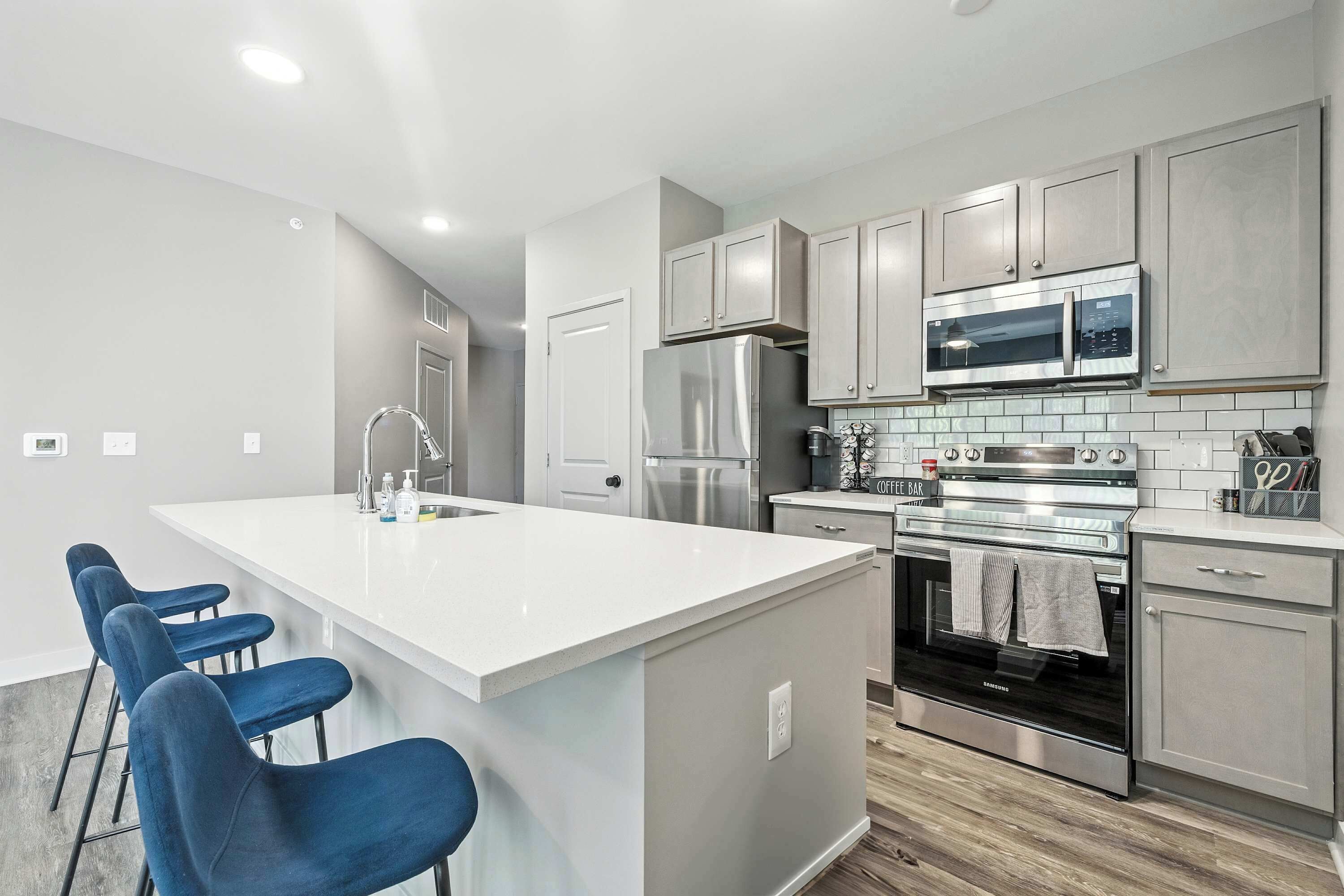 Fridge, microwave, oven, dishwasher