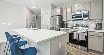 IRIE Living-Homey Kg 2Bd+Gym+Pool!