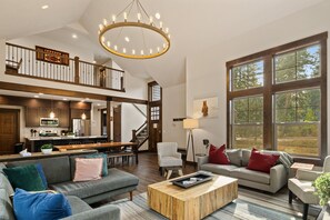 TV, peis, bordtennis og bøker