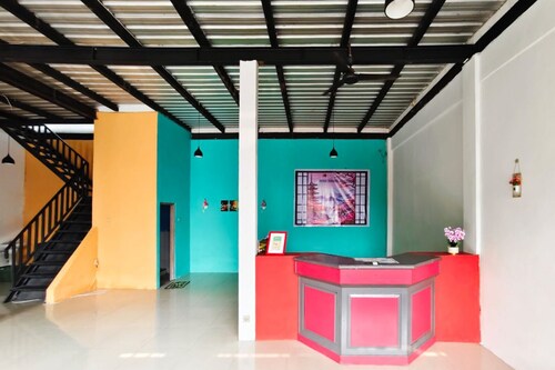 TwoSpaces Living at Bypass Homestay, Mojokerto