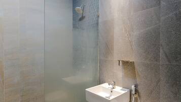 Kamar Deluks | Kamar mandi