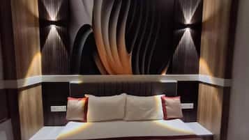5 bedrooms, internet, bed sheets