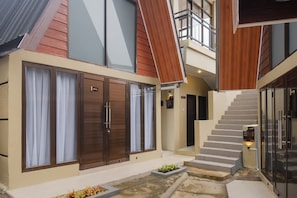 Exterior - Calma Resort at Megamendung, Bogor (Cisarua)