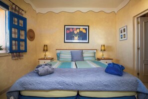 2 makuuhuonetta, silitysrauta/-lauta, Wi-Fi, vuodevaatteet