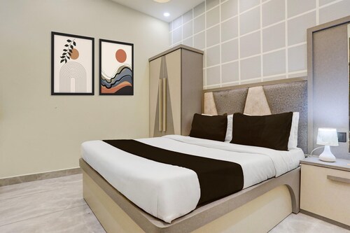 Hotel O Maharshi Valmiki International Airport