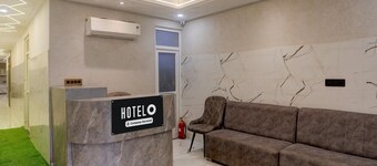 Hotel O Maharshi Valmiki International Airport