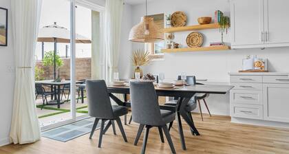 Stylish OC Getaway w/ Loft, Backyard Fireplace, Near Dana Point & Laguna