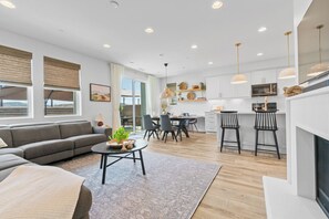 Smart TV - Stylish OC Getaway w/ Loft, Backyard Fireplace, Near Dana Point & Laguna (Mission Viejo)