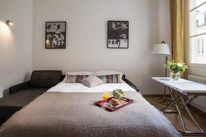 Deluxe Apartment, Courtyard View | Free WiFi