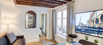 Le Marais Gem
