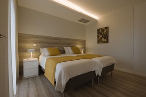 2 habitaciones, tabla de planchar con plancha y wifi gratis