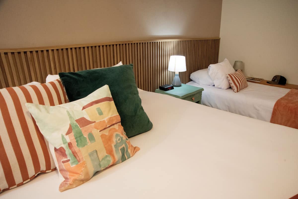 Economy Triple Room | In-room safe, iron/ironing board, free WiFi