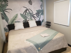 2 bedrooms, iron/ironing board, Internet, bed sheets