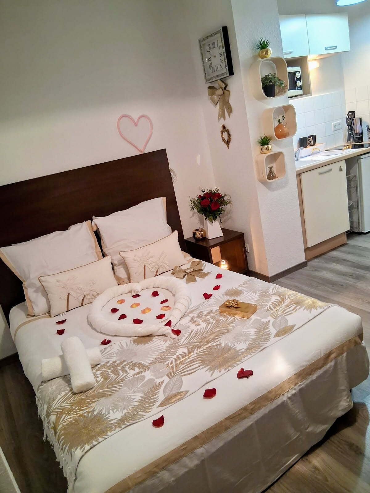 熨斗/熨衫板、Wi-Fi、床單