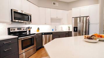 Microwave, oven, stovetop, dishwasher