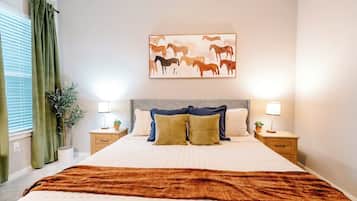 2 bedrooms, desk, iron/ironing board, WiFi