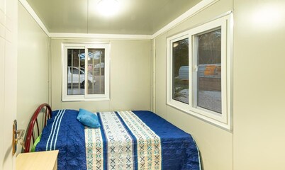 Beautifoul resort tiny houses with pool and A/C near to the beach