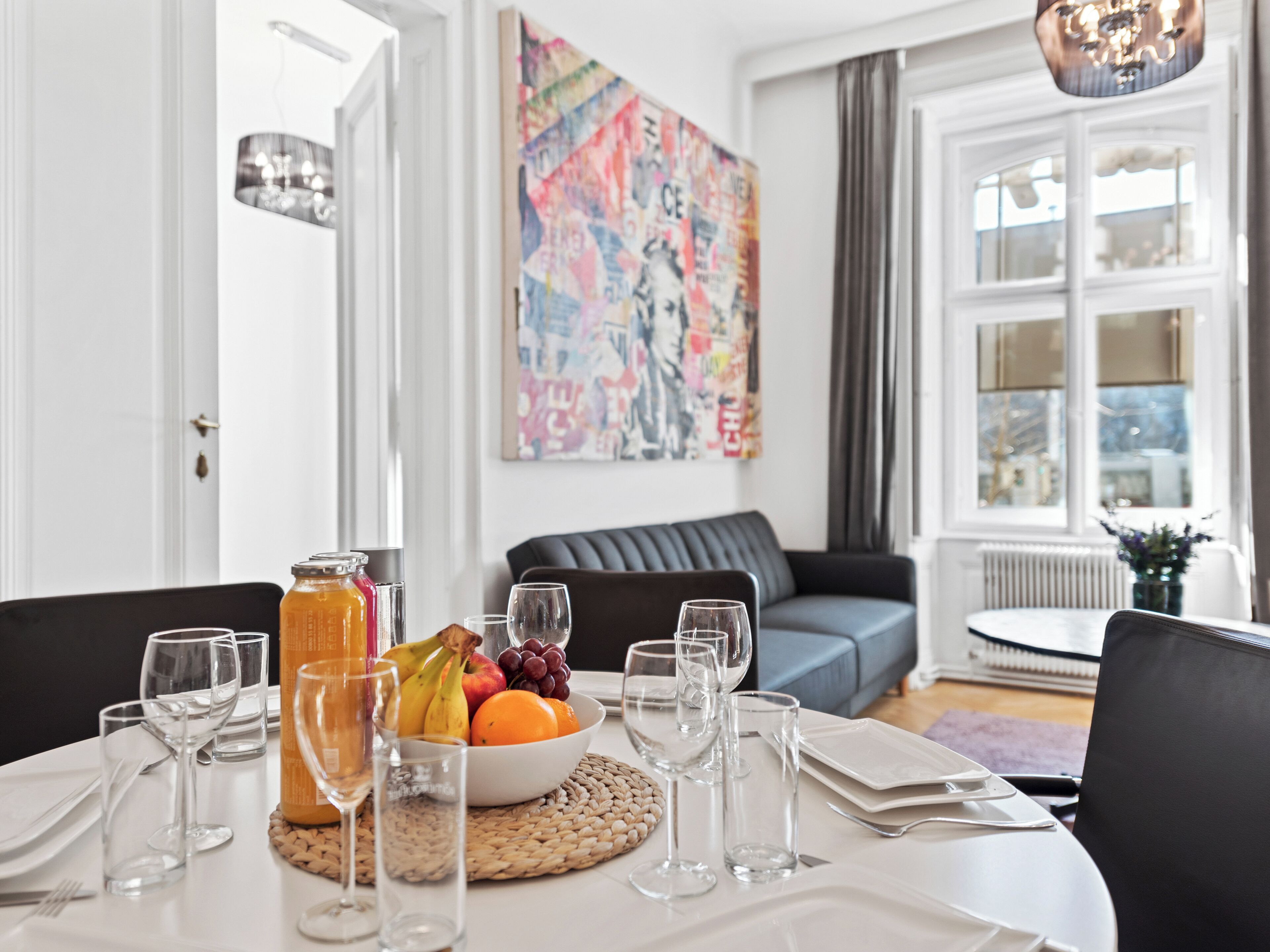 Apartamento Deluxe, 3 habitaciones, no fumadores, Aire acondicionado | Servicio de comidas en la habitación