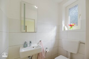 Imagen sin descripción, 3 de 45, botón