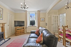 Smart TV, DVD player, books