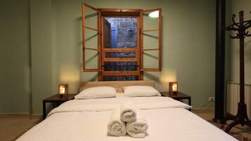 3 chambres, fer et planche à repasser, accès Internet, draps fournis