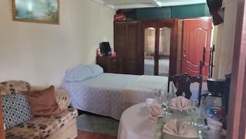 1 bedroom, iron/ironing board, free WiFi, bed sheets