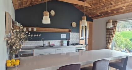 The Shearers Quarters - Kaikoura Holiday Home