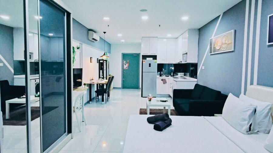 Signature Apartment at Mercu Summer Suites KLCC