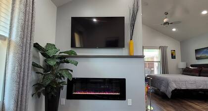 Relax in Luxury! ✯ Privacy ✯ Great Amenities!