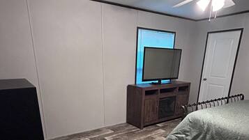 3 makuuhuonetta, vauvan matkasänky, ilmainen Wi-Fi, vuodevaatteet