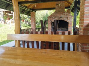 Outdoor dining - Holiday Home Katica - Two-Bedroom Holiday Home (Donja Stubica)