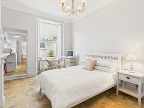 1 Schlafzimmer, Bügeleisen/Bügelbrett, Internetzugang, Bettwäsche