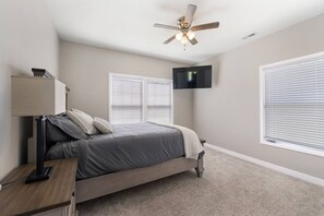 3 bedrooms, iron/ironing board, free WiFi, bed sheets