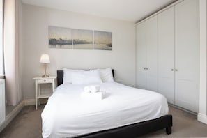 Bügeleisen/Bügelbrett, kostenloses WLAN