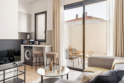 Yamas Urban Living Olympia Suites