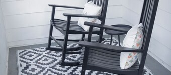 Modern Luxury 1BR Prime Location by Oakley, Rookwood, Downtown & Top Hospitals