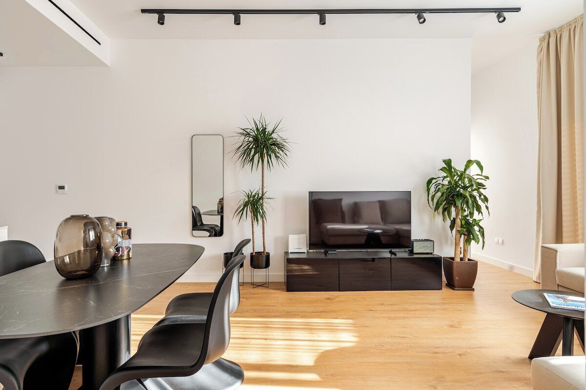 Family Apartment, 3 Bedrooms, Non Smoking, Balcony | Living room